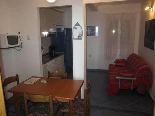 Superb Beachfront Luxury Seaview With Private Beach Milna  Eksteriør bilde