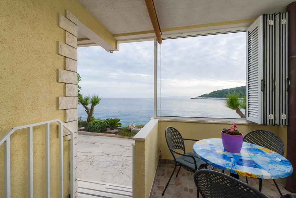Superb Beachfront Luxury Seaview With Private Beach Milna  Rom bilde