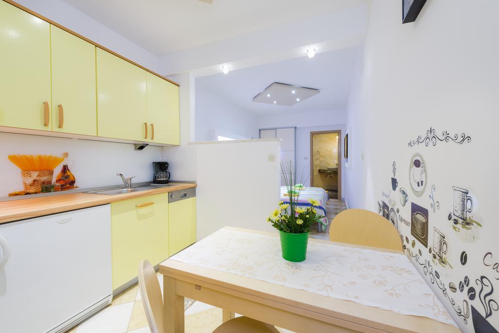 Superb Beachfront Luxury Seaview With Private Beach Milna  Rom bilde